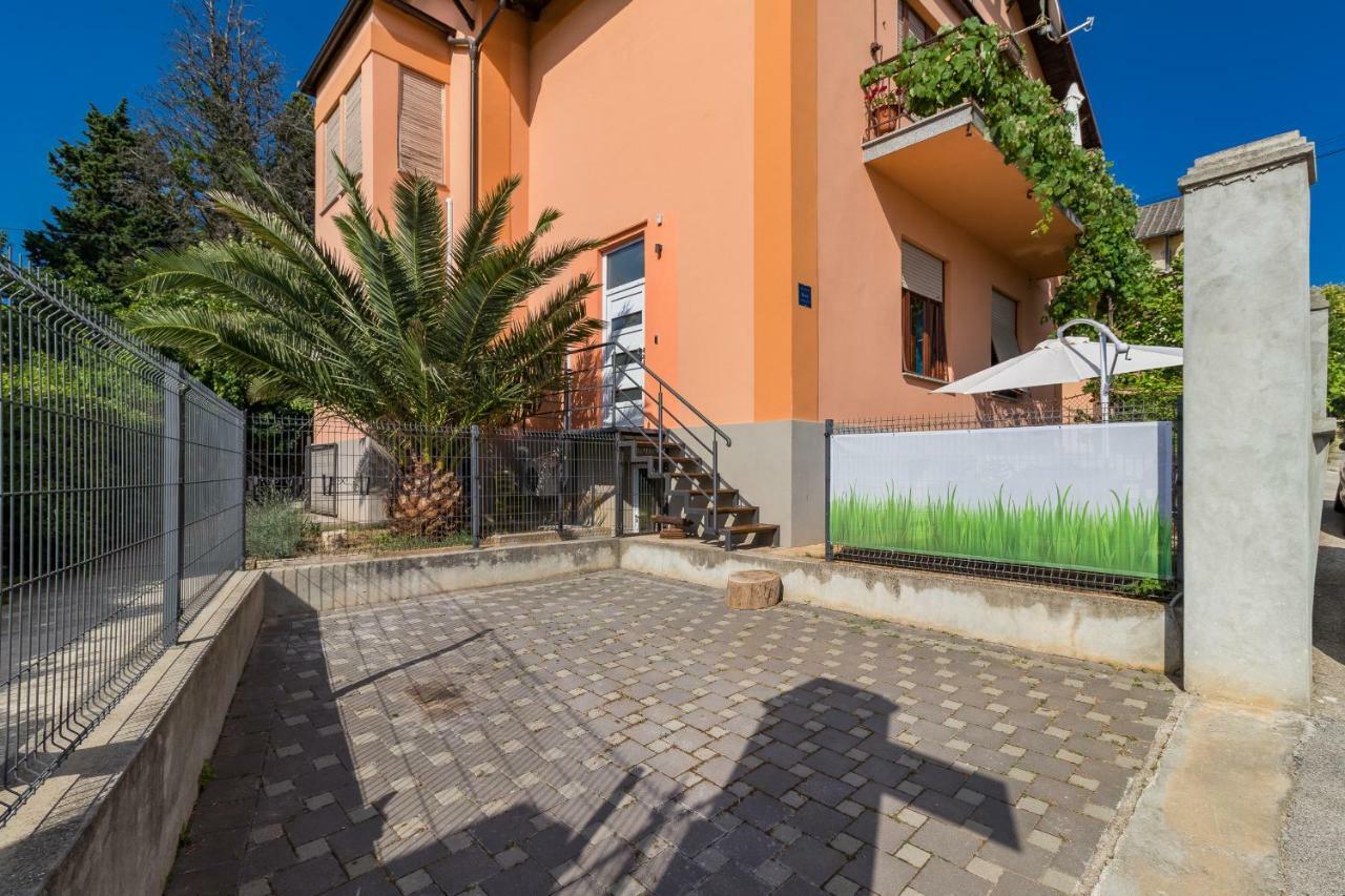 Apartment Villa Lora プーラ エクステリア 写真