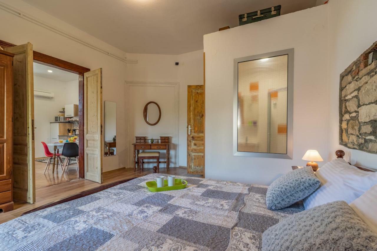 Apartment Villa Lora プーラ エクステリア 写真