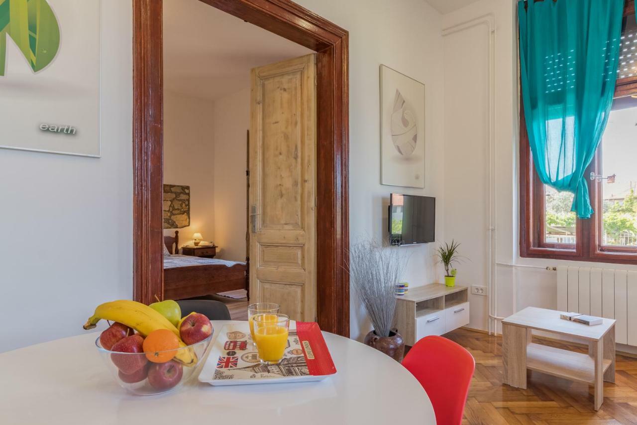 Apartment Villa Lora プーラ エクステリア 写真